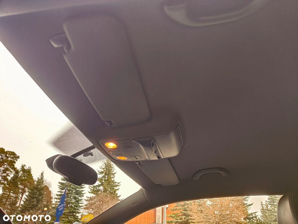 Volkswagen Scirocco 2.0 TDI DSG Edition - 29