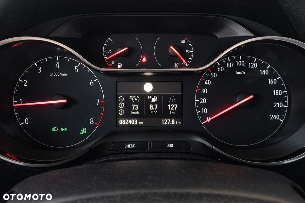 Opel Crossland X - 18