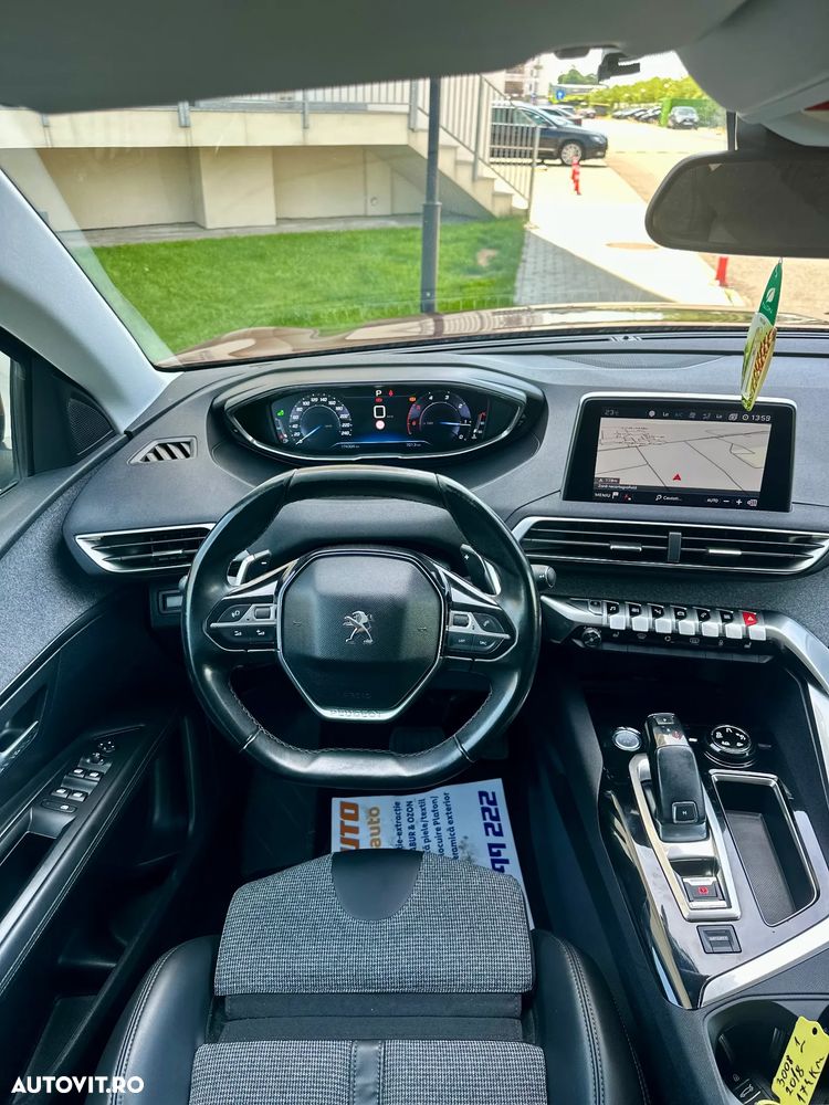 Peugeot 3008 - 11
