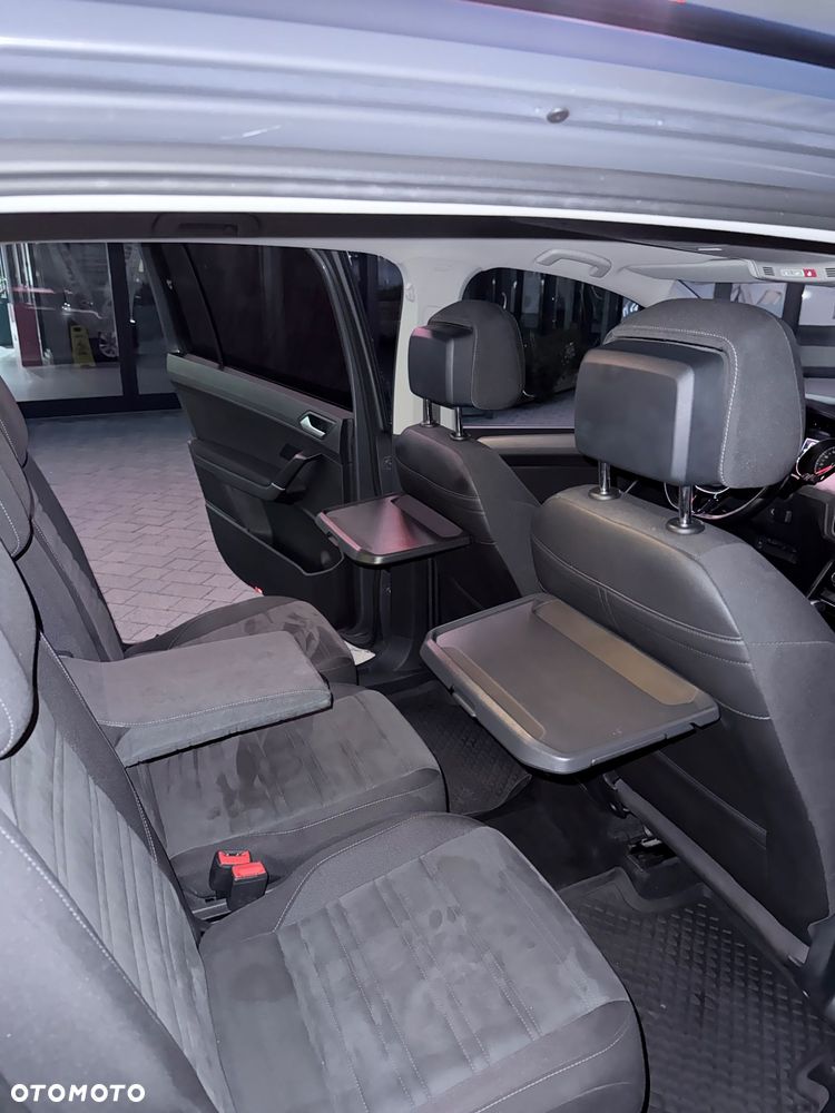 Volkswagen Touran - 7