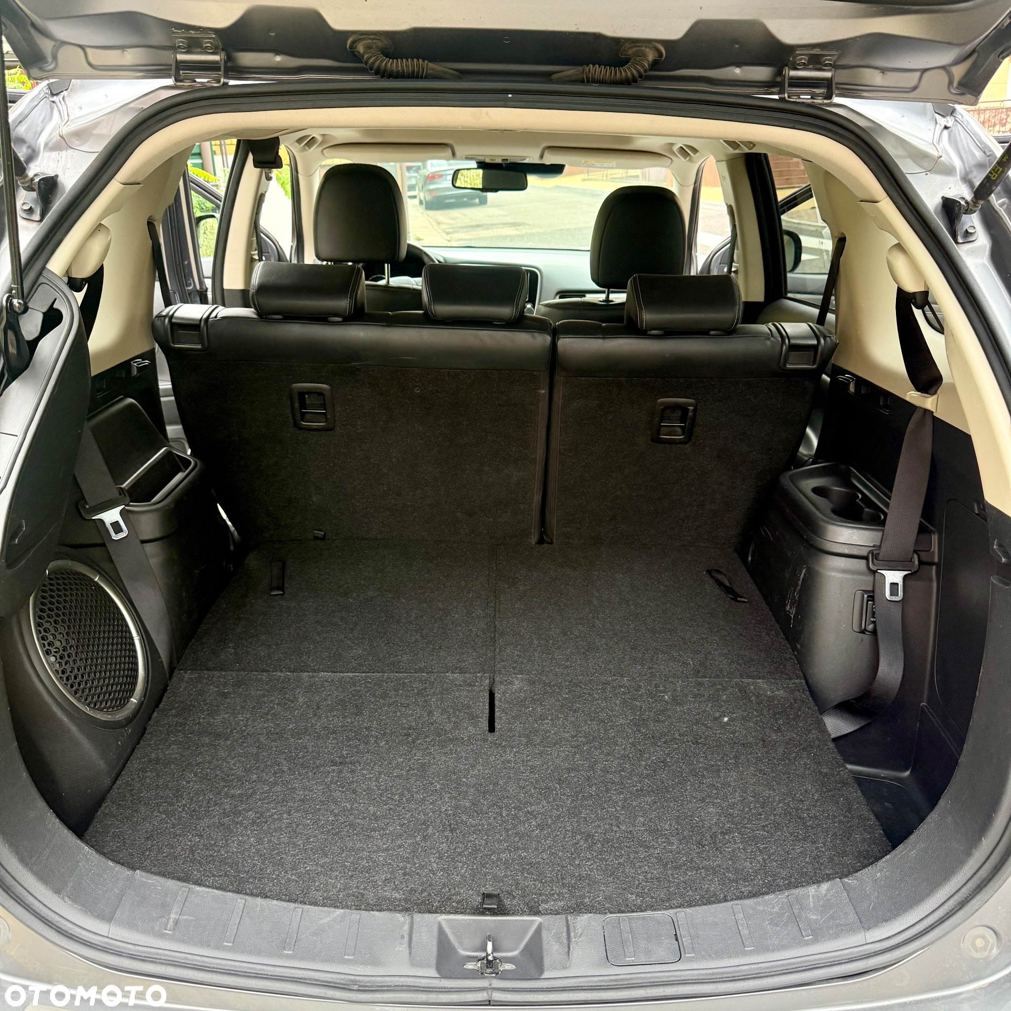 Mitsubishi Outlander - 18