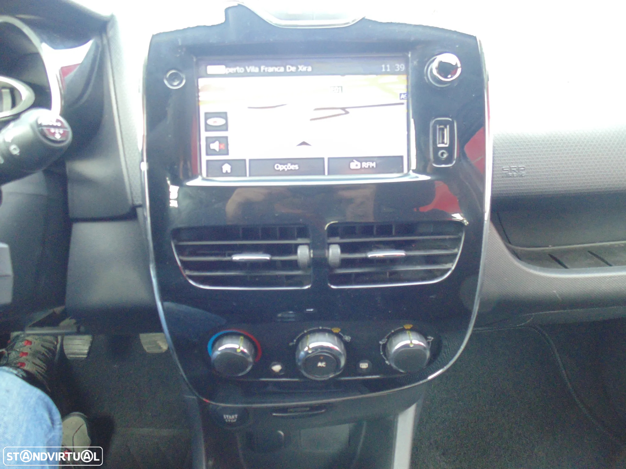Renault Clio Sport Tourer 0.9 TCE Dynamique S - 27