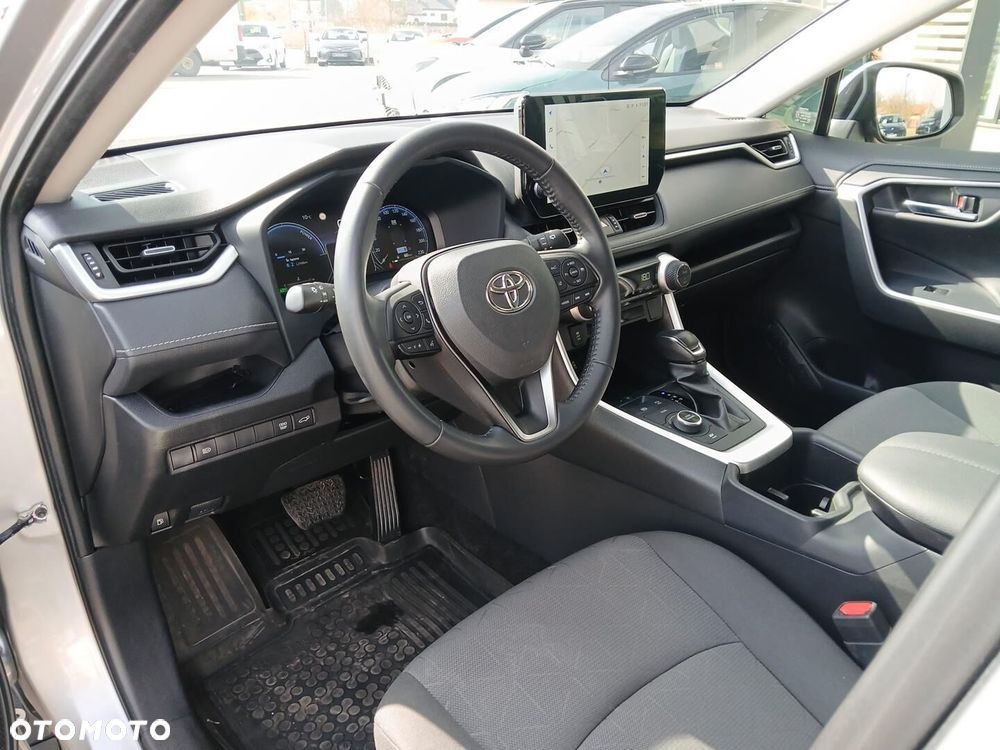 Toyota RAV4 - 18
