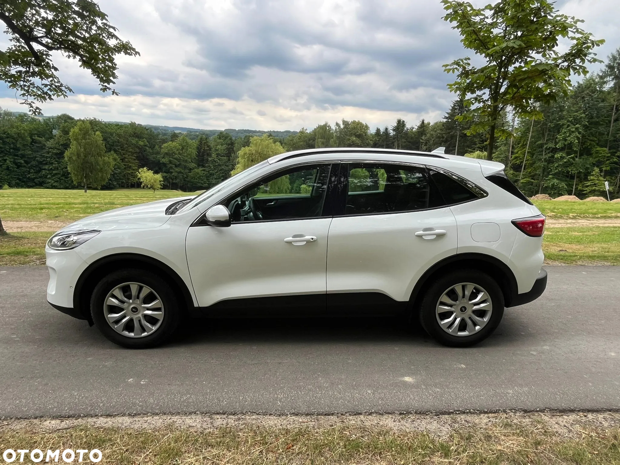 Ford Kuga - 4