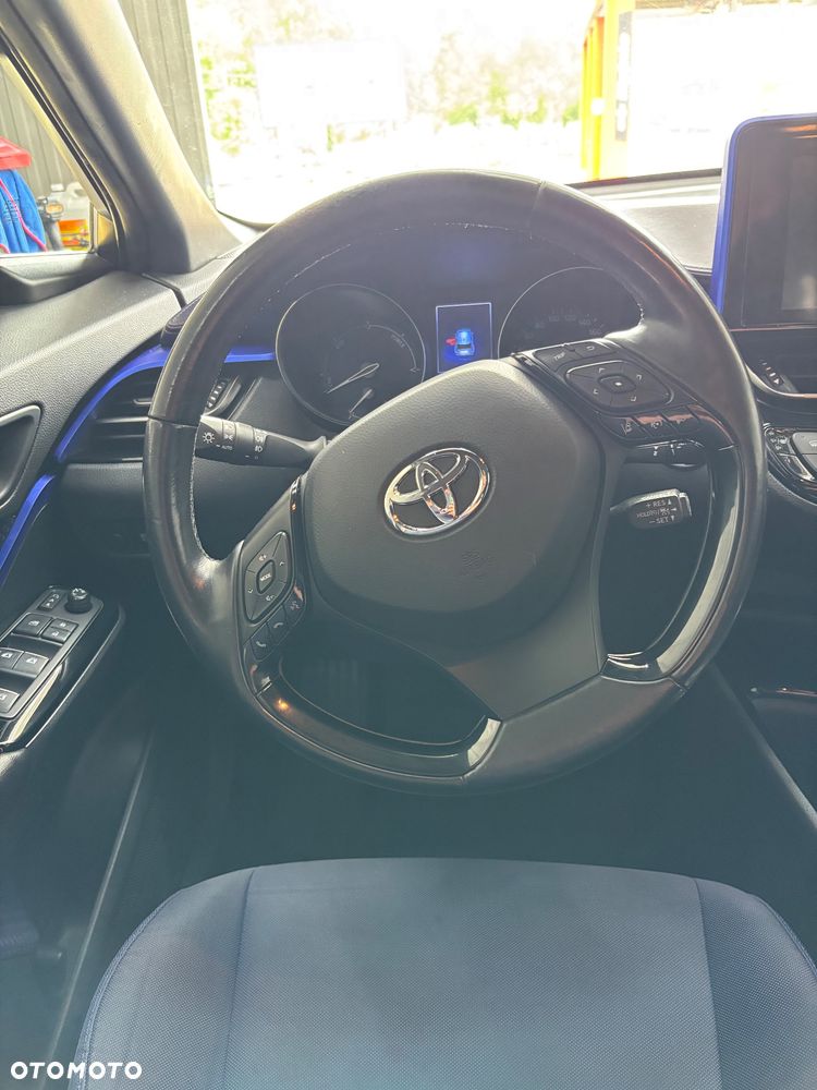 Toyota C-HR - 13