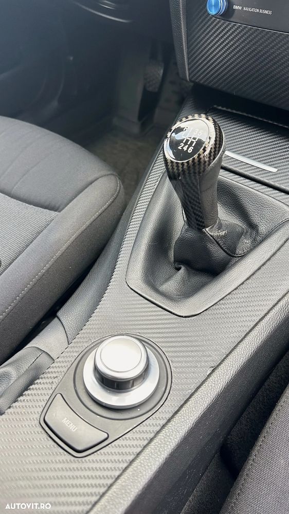 BMW Seria 3 318i - 17