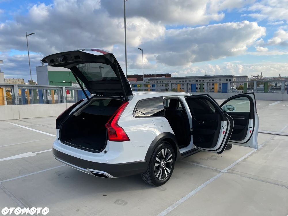 Volvo V90 Cross Country T5 AWD - 12