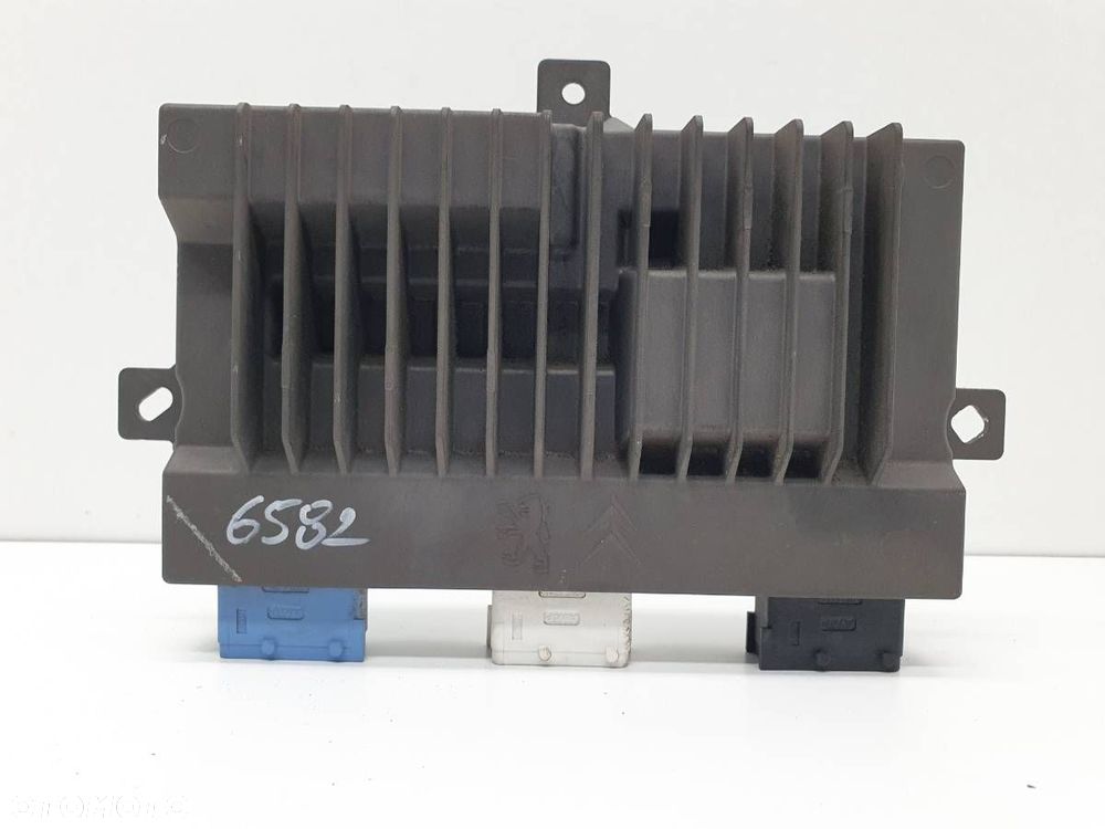 WZMACNIACZ 9825899680 PEUGEOT 5008 II 2019 EUROPA - 1