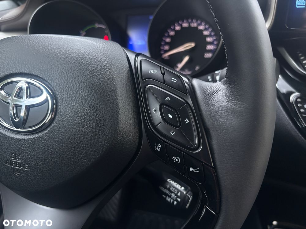 Toyota C-HR Business-Edition - 30