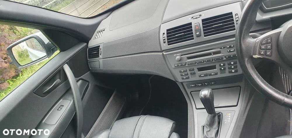 BMW X3 3.0i - 8