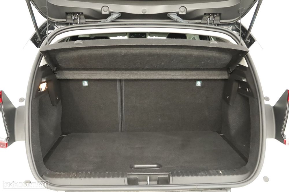 Renault Captur 1.0 TCe Techno Bi-Fuel - 26