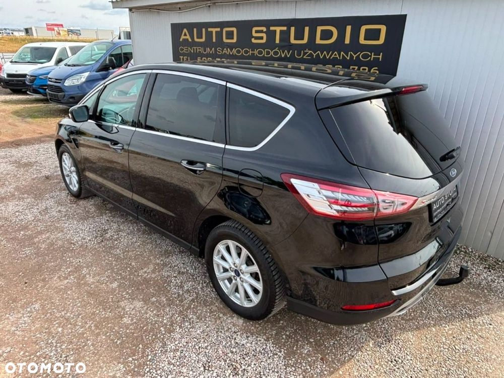 Ford S-Max 2.0 TDCi Titanium PowerShift - 38