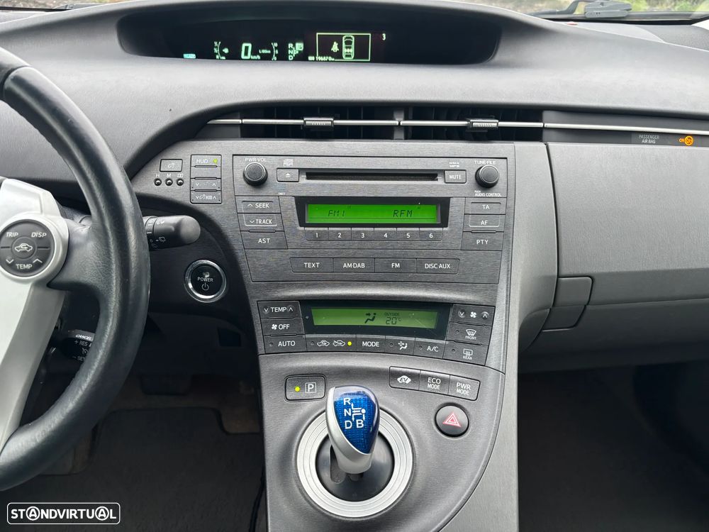 Toyota Prius 1.8 Premium - 26
