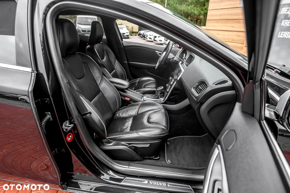 Volvo V40 D4 Drive-E R-Design Momentum - 20