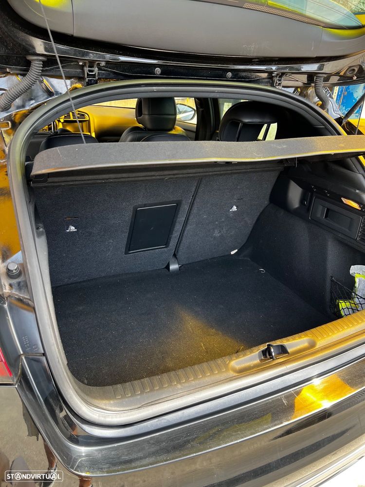 Citroën DS4 1.6 e-HDi So Chic 113g — fotografia 9