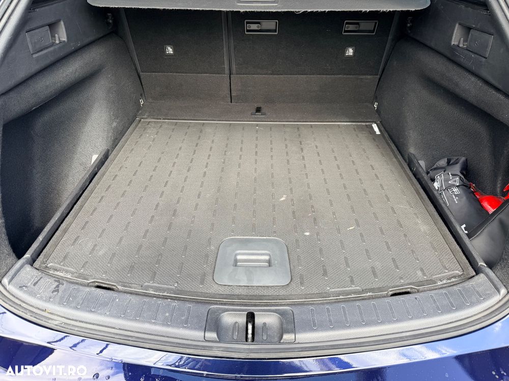 Toyota Corolla 1.8 Business Edition - 12