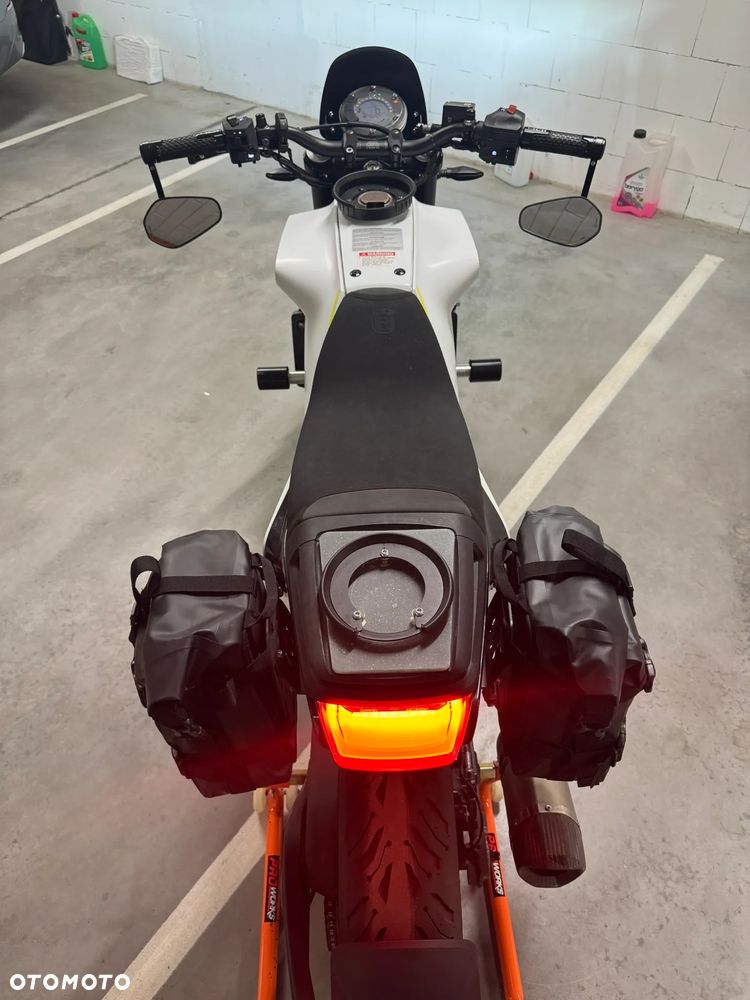 Husqvarna Vitpilen - 7