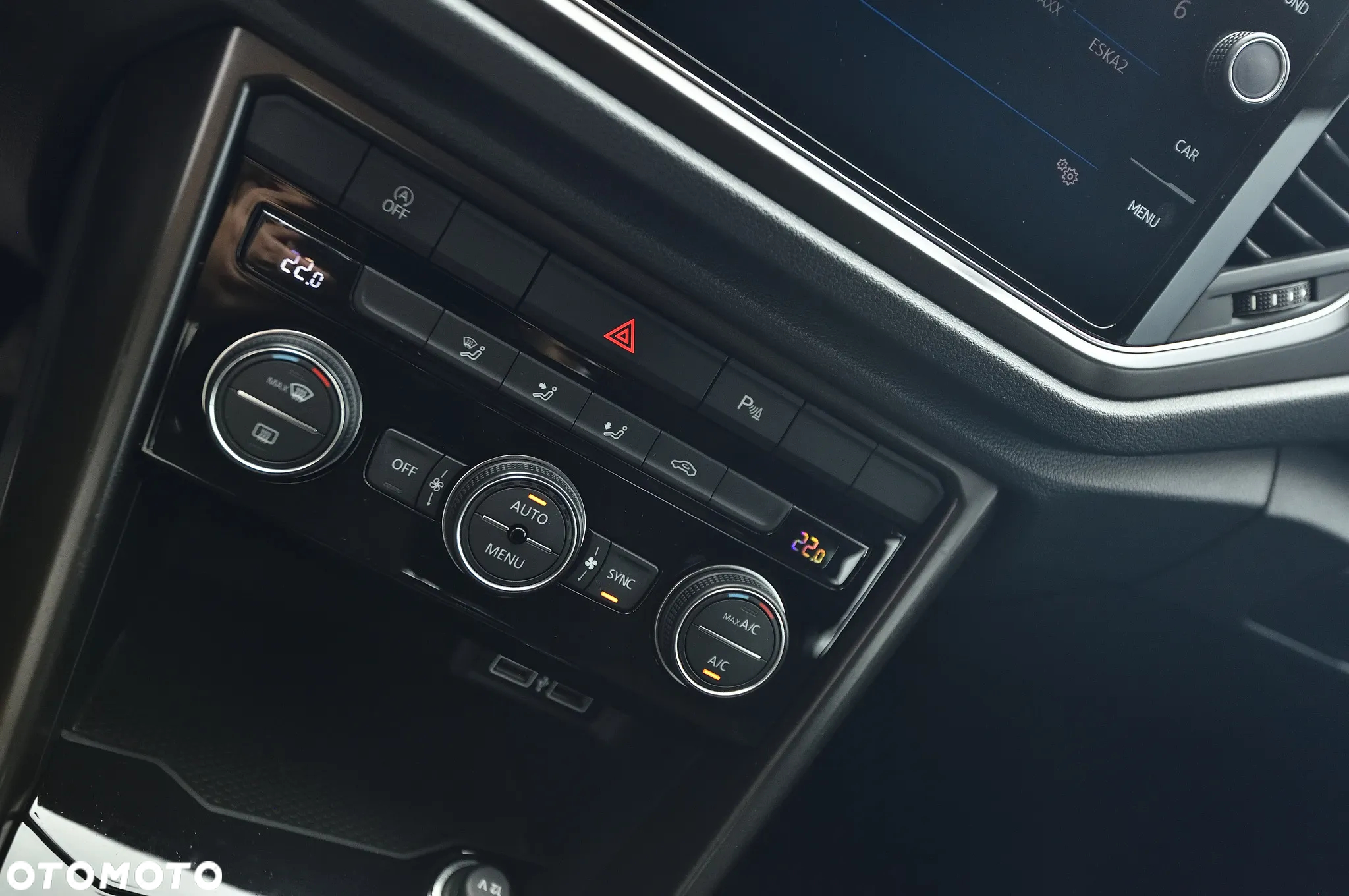 Volkswagen T-Roc 1.0 TSI Style - 29
