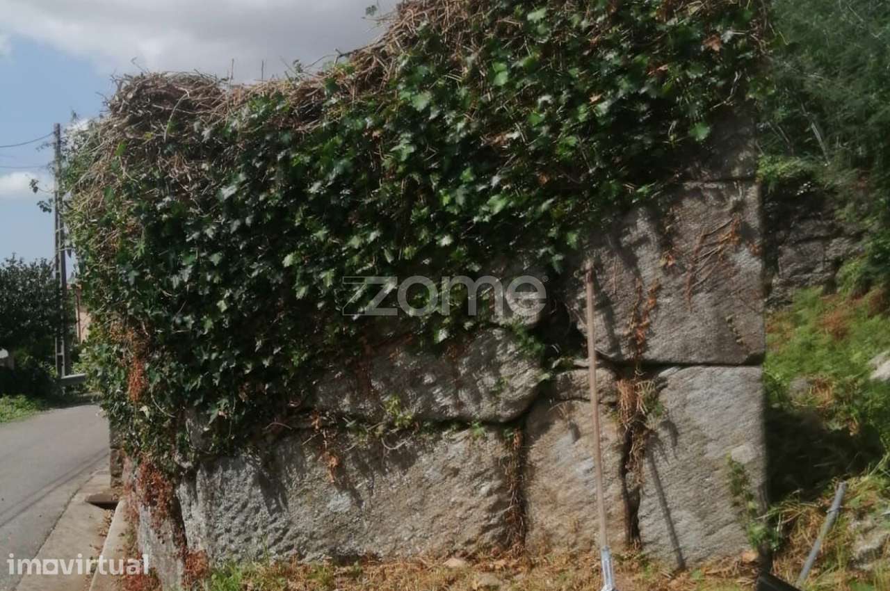 Moradia para Requalificação com Terreno em Paredes de Coura - Grande imagem: 3/15