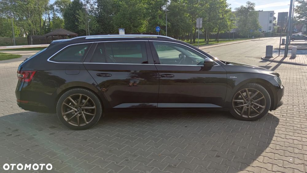 Skoda Superb 2.0 TSI 4x4 L&K DSG - 9