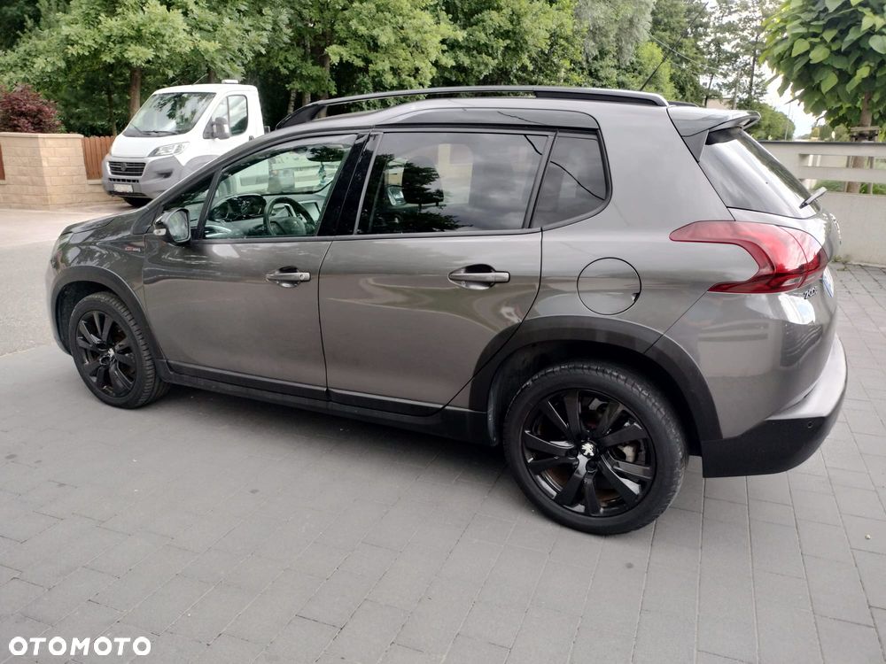 Peugeot 2008 1.2 Pure Tech Style S&S EAT6 - 4