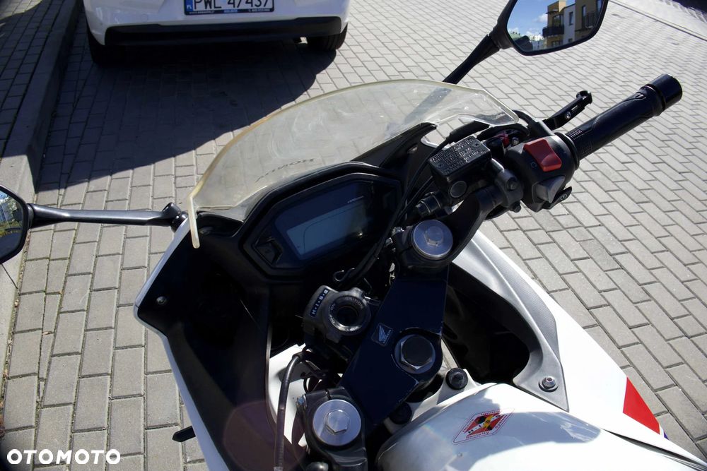Honda CBR - 7