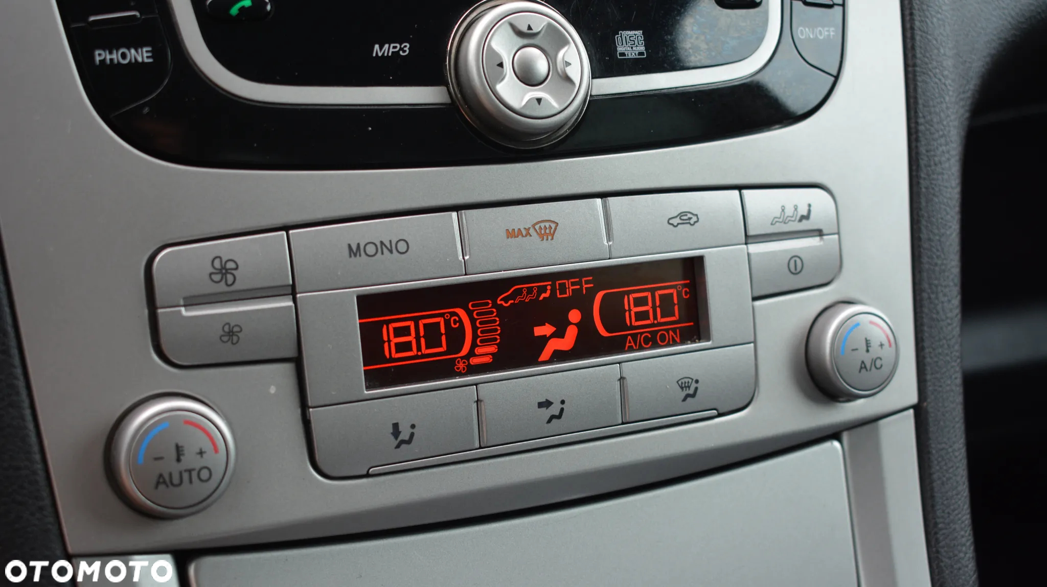 Ford Galaxy - 31