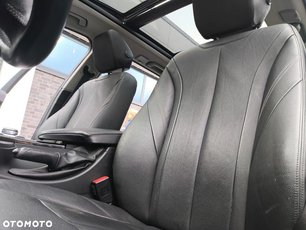 BMW Seria 3 330d Luxury Line EU6 - 10