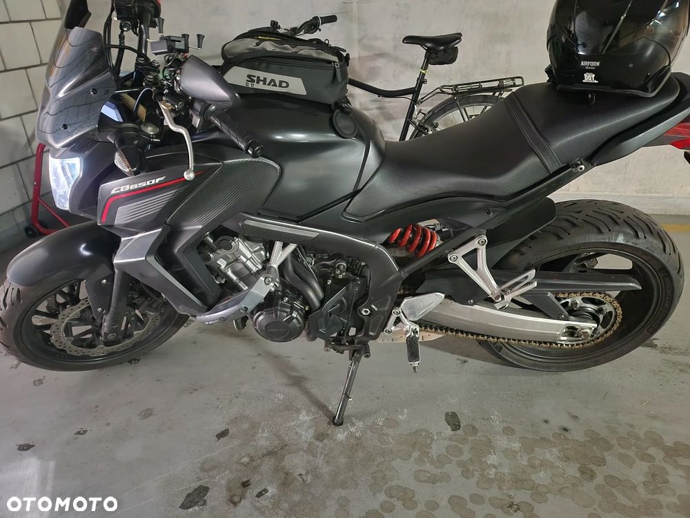 Honda CB - 3