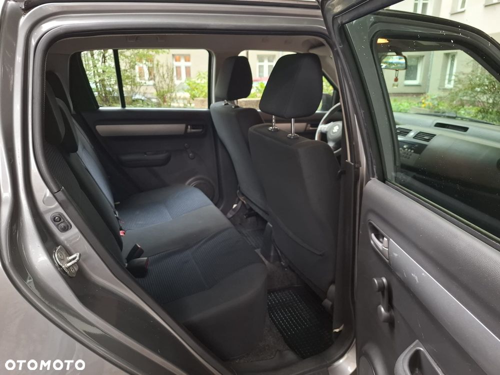 Suzuki Swift - 15