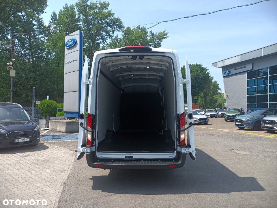Ford Transit - 10