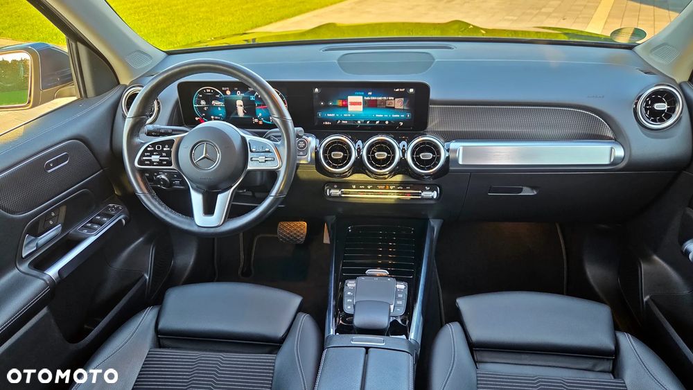 Mercedes-Benz GLB - 34