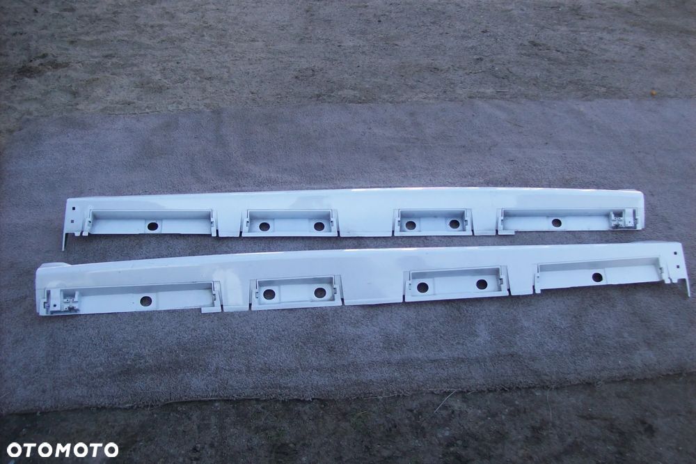 LISTWA PROGOWA LEWA I PRAWA TOYOTA YARIS IV 4 ROK 20/24 - 5