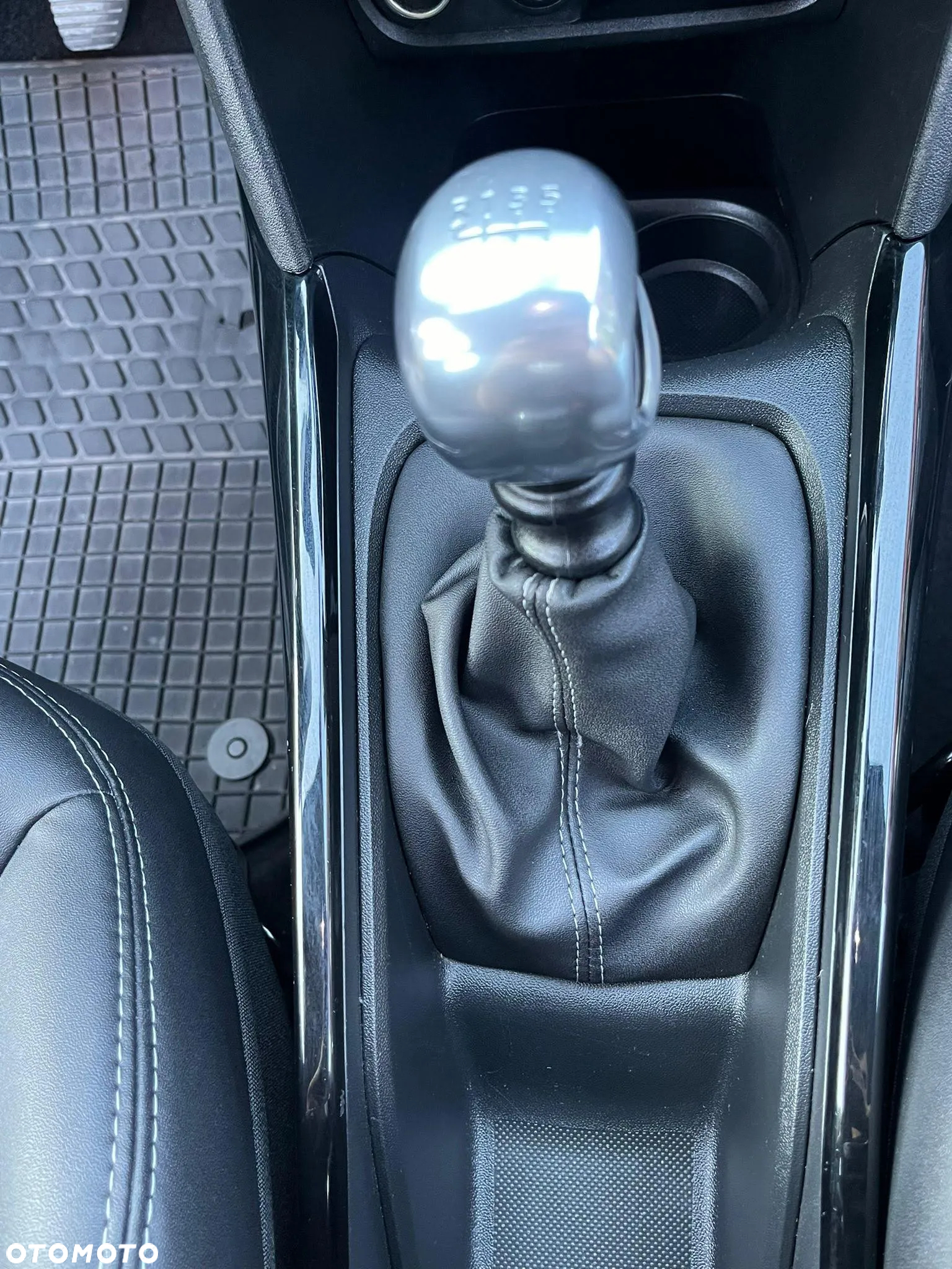 Peugeot 2008 PureTech 130 Allure Pack - 24