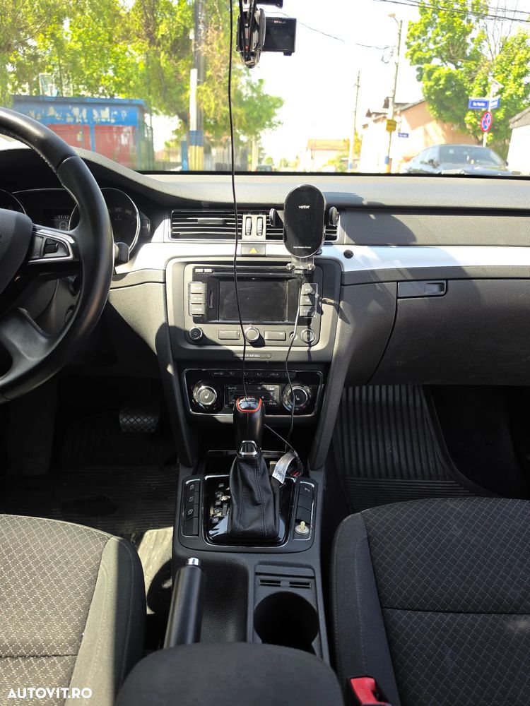 Skoda Superb 2.0 TDI Elegance - 5