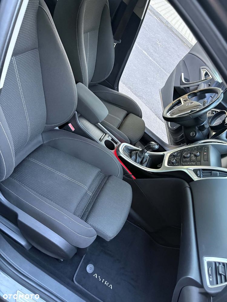 Opel Astra - 10