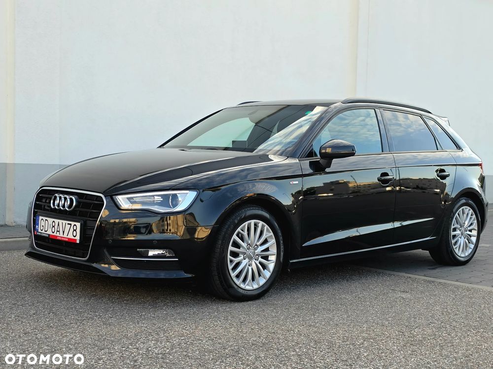 Audi A3 Sportback - 1