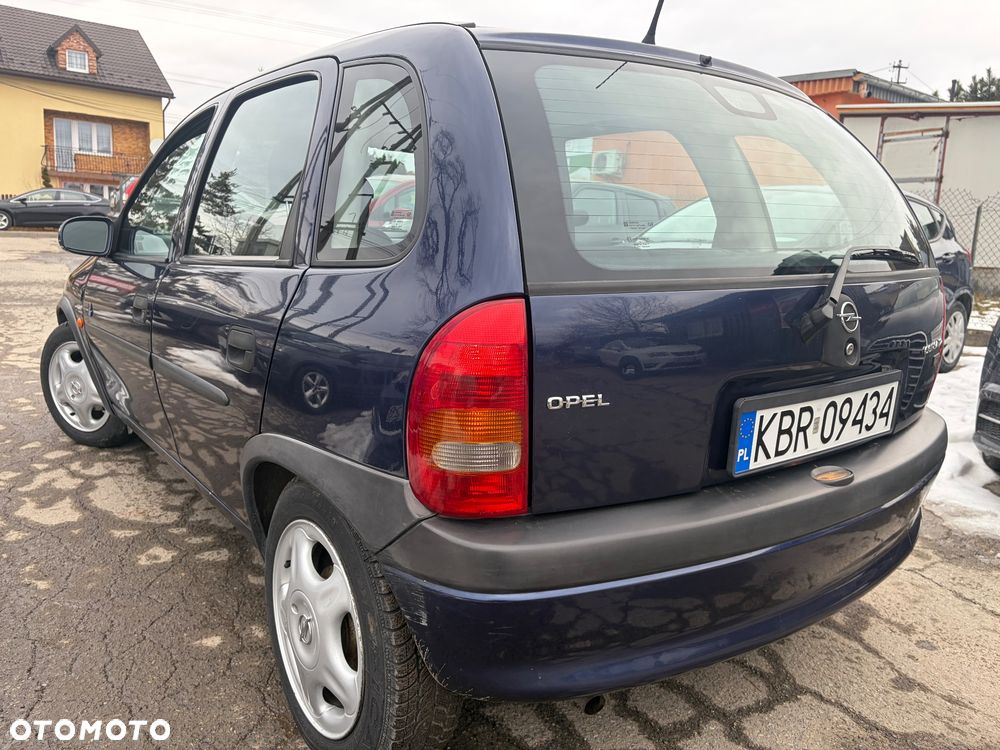 Opel Corsa 1.2 City 16v - 7