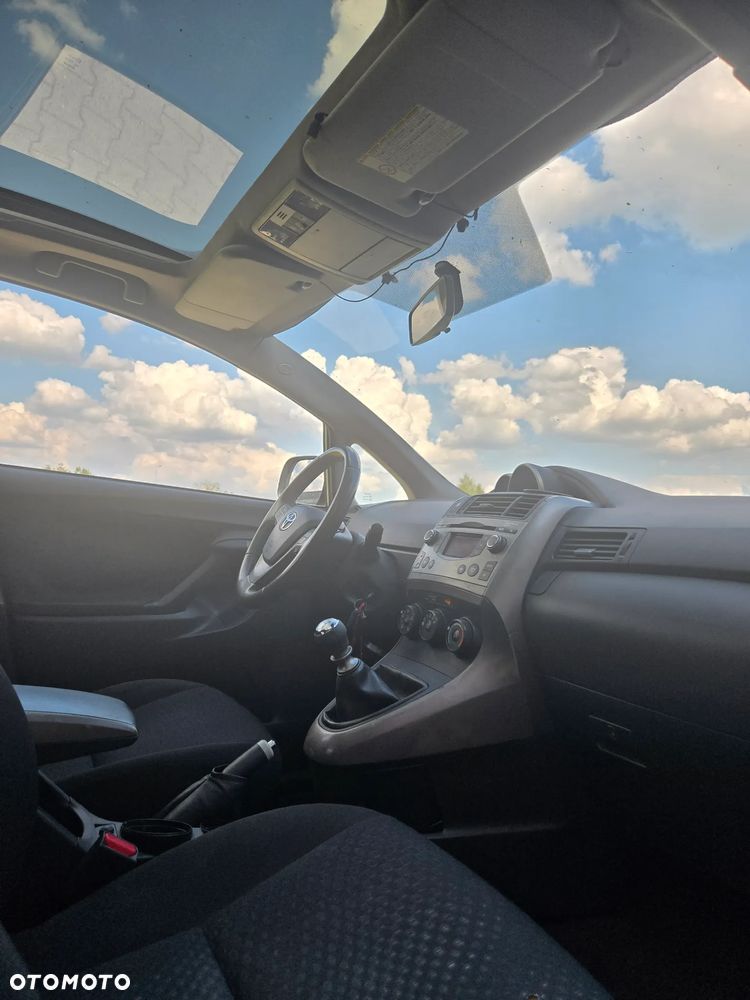 Toyota Verso 1.8 Sol - 20