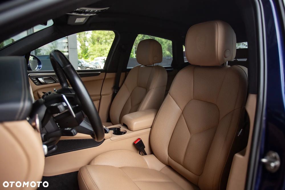 Porsche Macan T - 14