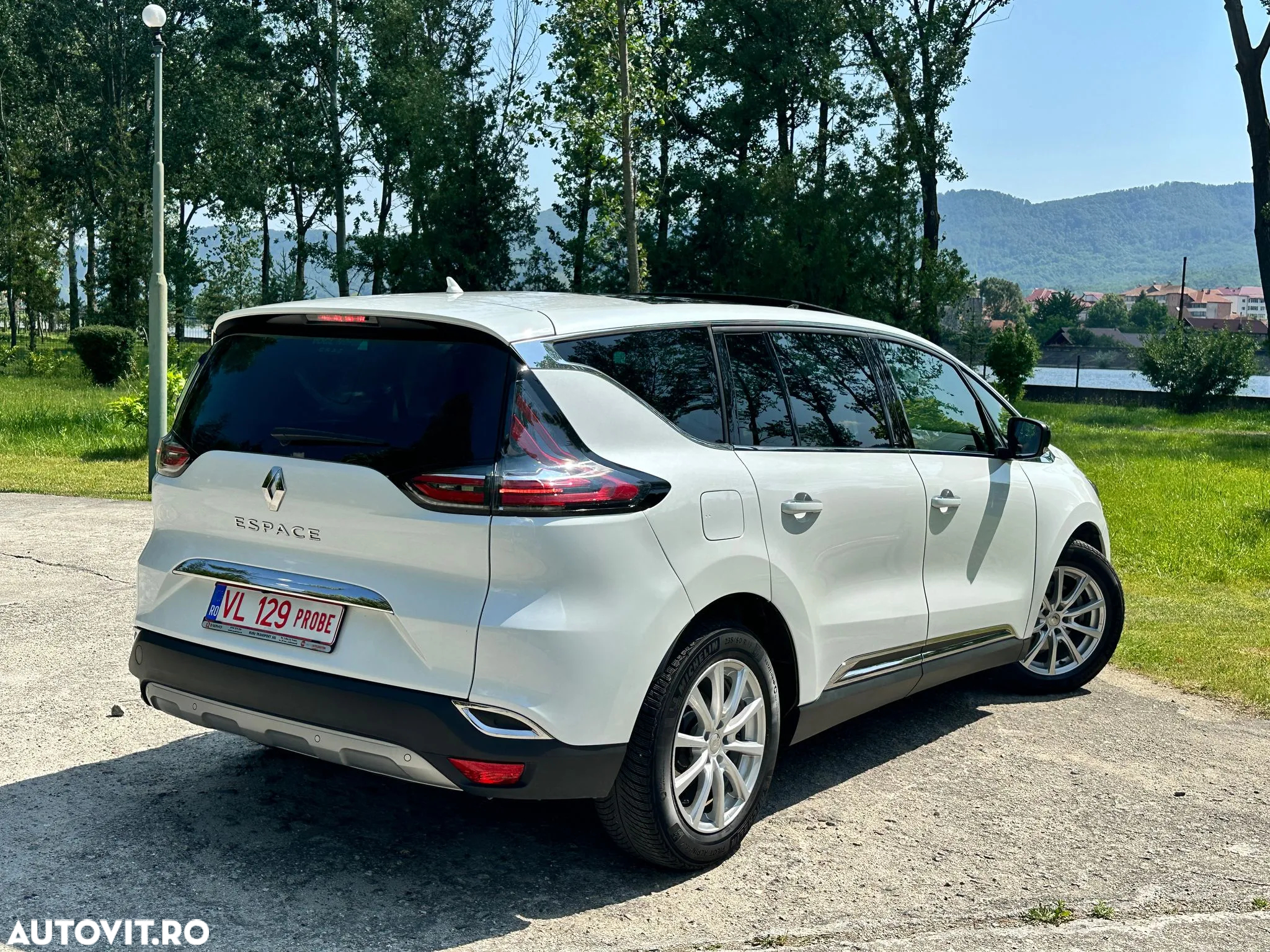 Renault Espace BLUE dCi 200 EDC INITIALE PARIS - 4