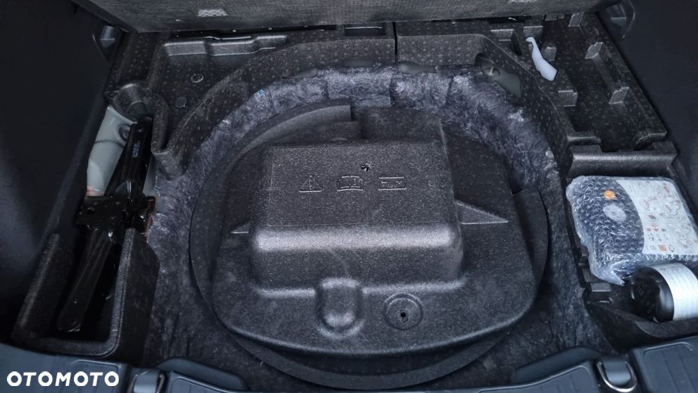 Ford Kuga 2.5 FHEV FWD ST-Line eCVT - 26