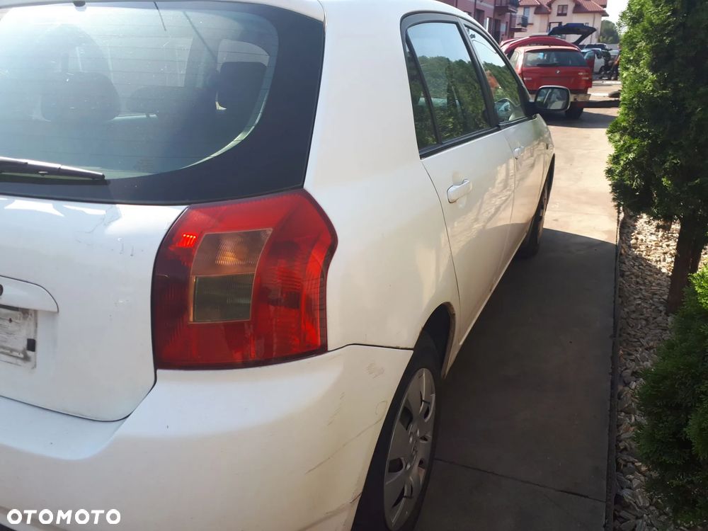 TOYOTA COROLLA E12 01-04 1.4 16V 4ZZ-FE KRATKA NAWIEWU ŚRODKOWA - 20