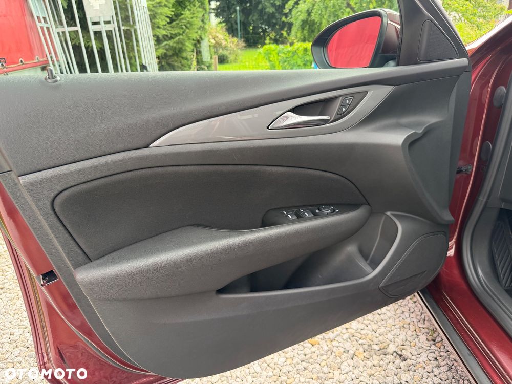 Opel Insignia 1.6 CDTI EcoFLEX S&S - 26