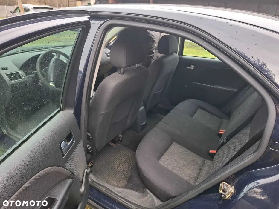Ford Mondeo 2.0 TDCI Ghia - 5