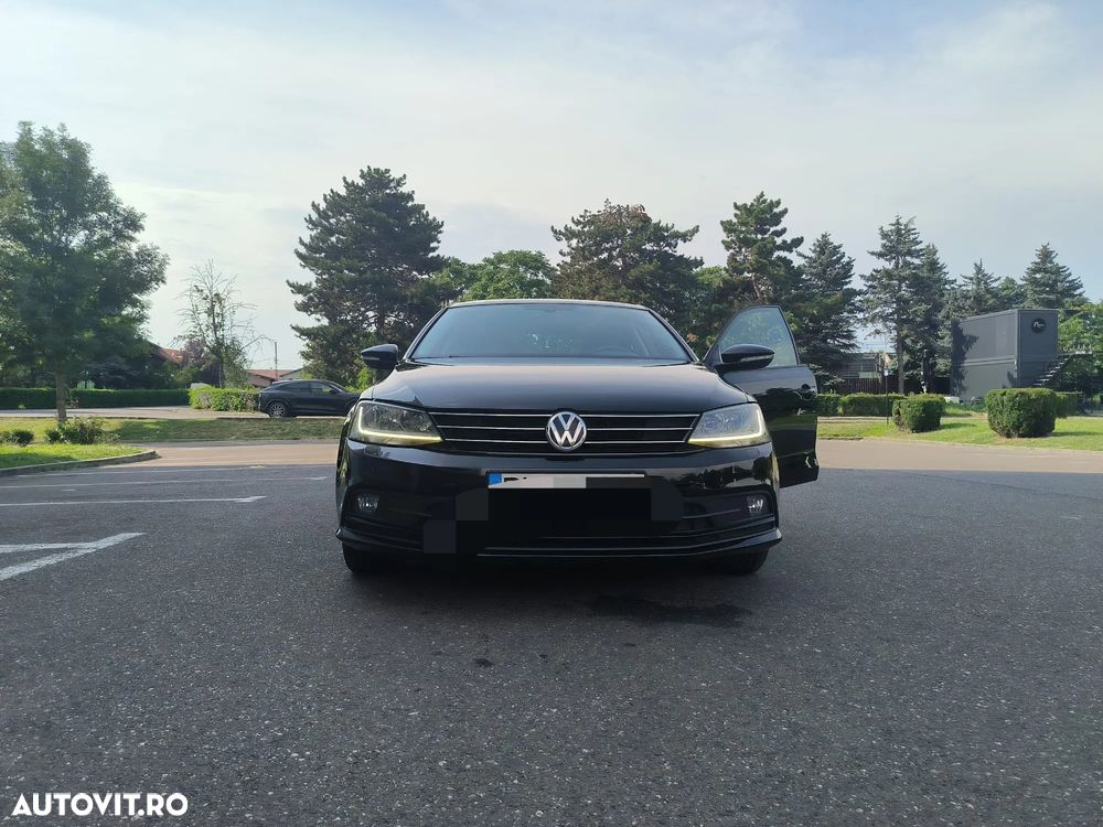 Volkswagen Jetta 2.0 TDI Comfortline - 5