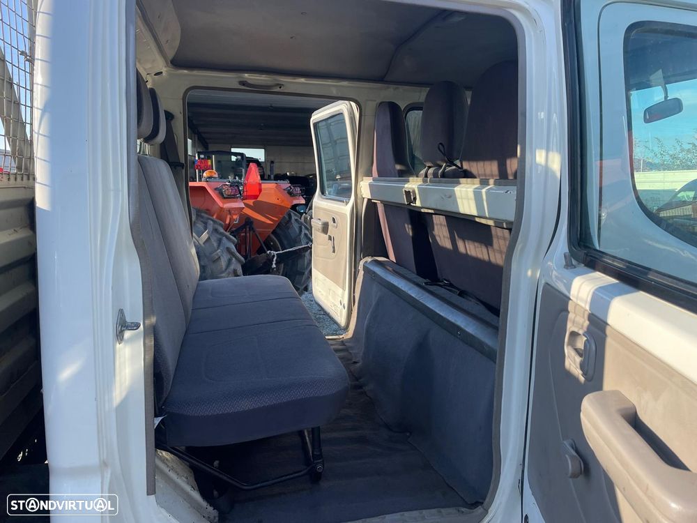 Toyota Dyna 250 2.5D-4D Cab. Dupla c/Báscula - 23