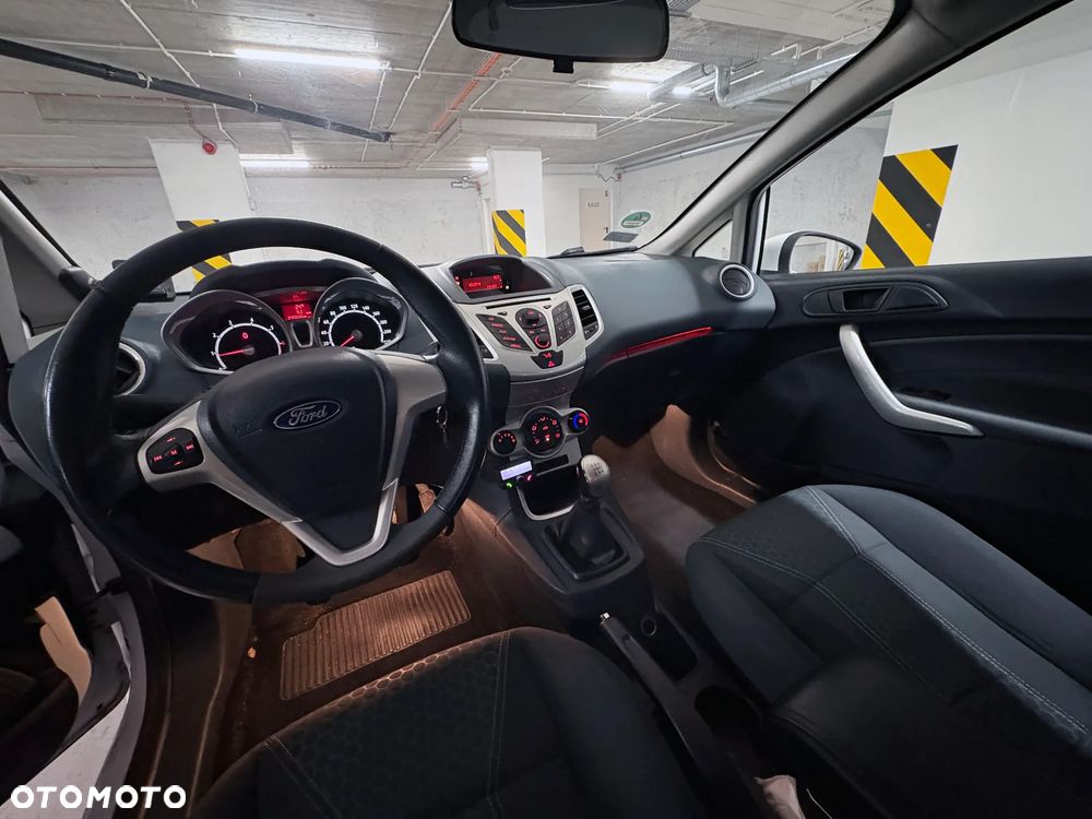 Ford Fiesta - 6