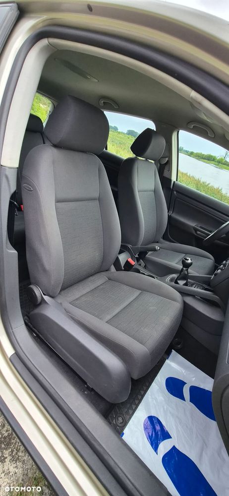 Volkswagen Golf - 12