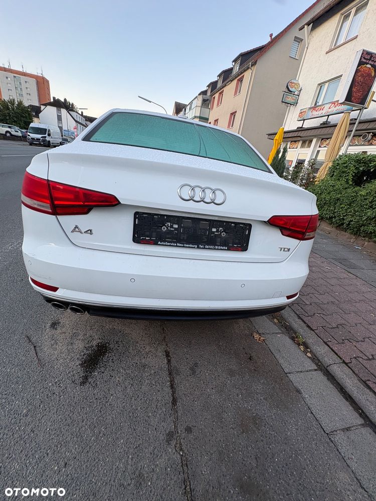 Audi A4 Limousine - 6